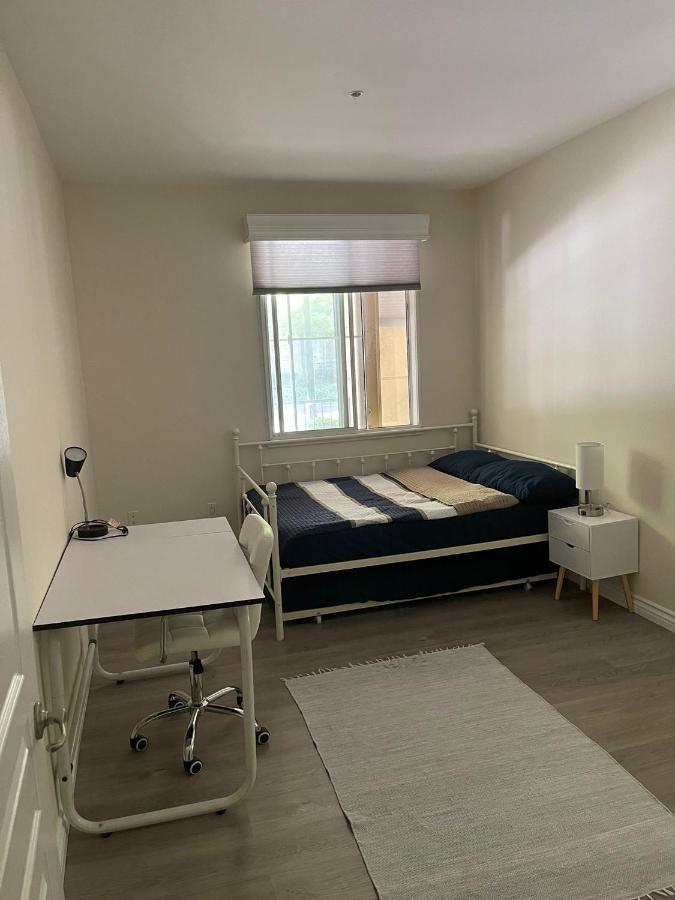 Resort Like Stay At A Cozy Relaxing Private Room Near Uci Irvine Kültér fotó